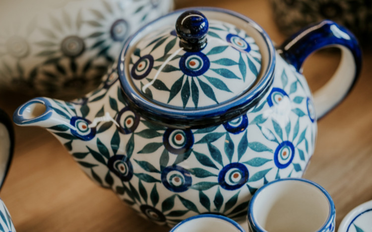ceramiczny czajnik
